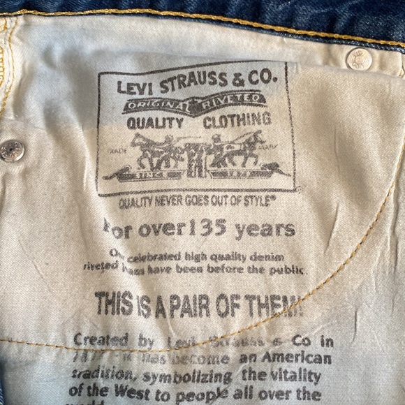 Levi’s Strauss 514 jeans. Size: 32 x 34. Medium blue. - Picture 13 of 15
